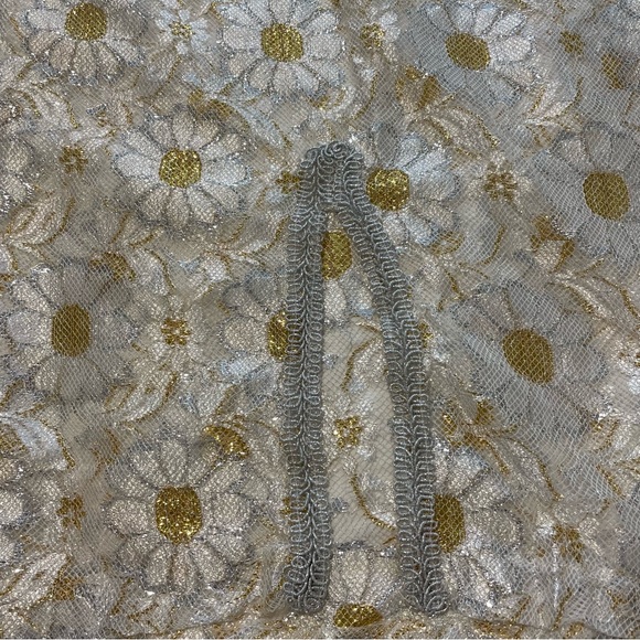 Vintage lace metallic daisy shift dress - Picture 4 of 5